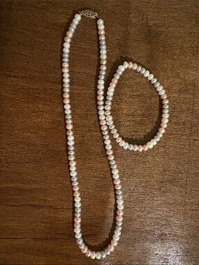 Freshwater Pearl Necklace and Bracelet Set in White, Peach & Grey